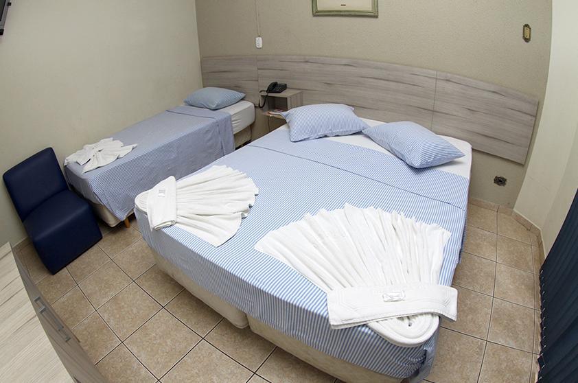 Hotel Vila Rica Maringá Eksteriør billede
